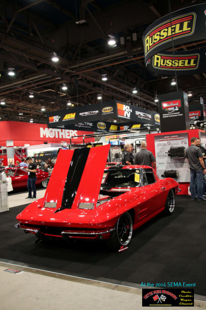 Edelbrock displayed Larry Fitzgerald’s red 1963 Corvette that was built for Larry by Brown’s Classic Auto. Edelbrock displayed Larry Fitzgerald’s red 1963 Corvette that was built for Larry by Brown’s Classic Auto. It featured a modified interior suggestive of a race capability.
