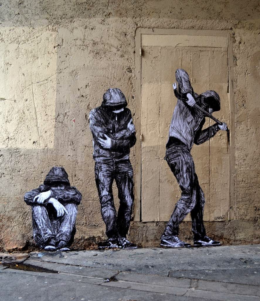 Charles Leval better known as Levalet is back on the streets of Paris in France with a brand new piece which just appeared within the tenth district of the city.