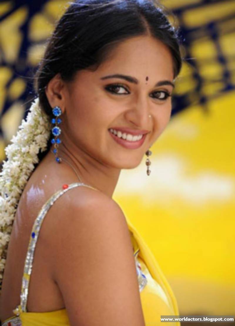 Tamil Cute Actress Anushka Mind Blowing Picture Gallery World Of Actors