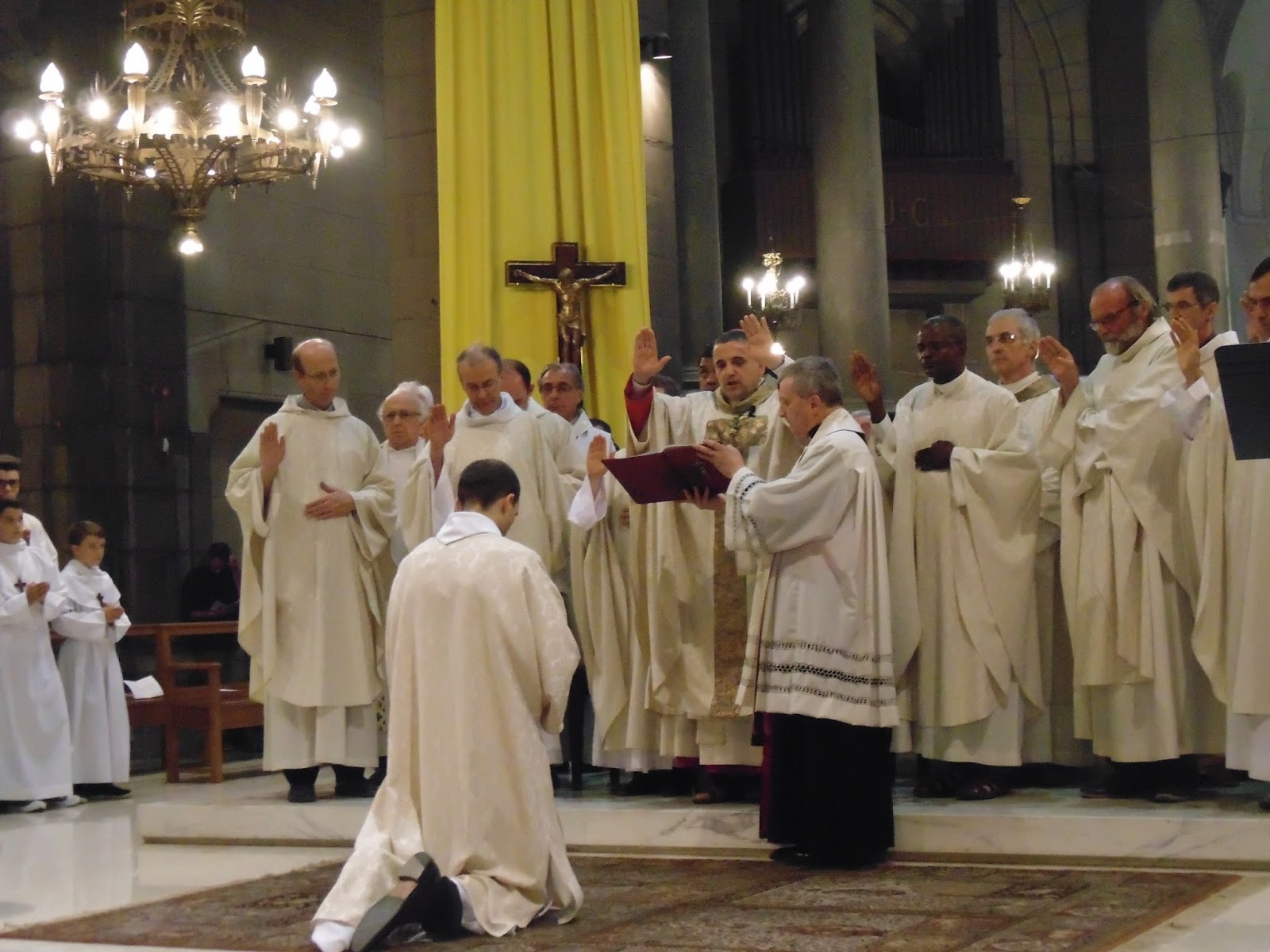 ordination presbytérale de Rodolphe Berthon ordination presbytérale de Rodolphe Berthon