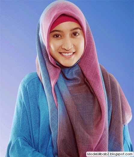 model jilbab Meyda Sefira model jilbab Meyda Sefira