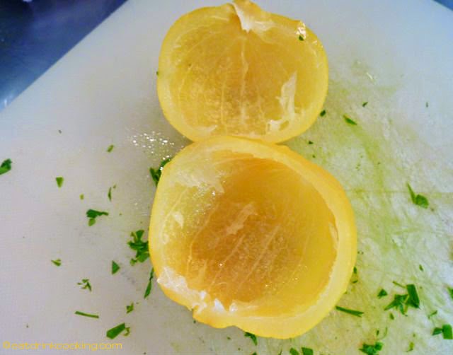 in Salz eingelegte Zitronen / citrons confits au sel / pickled lemons preserved in salt