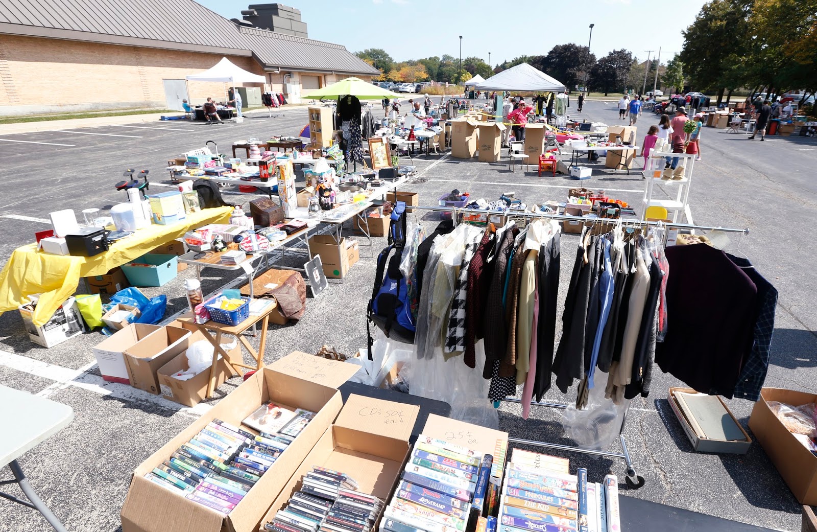 Mark Kodiak Ukena Wilmette Park District 4th Annual Community Garage Sale