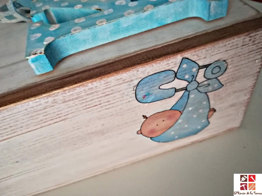 caja de vino con decoupage