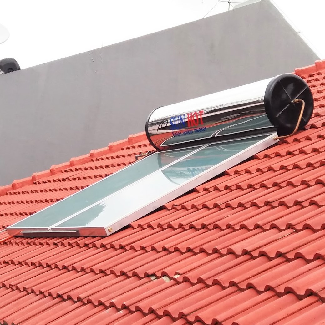 jual dan pasang water heater tenaga surya merk sun hot