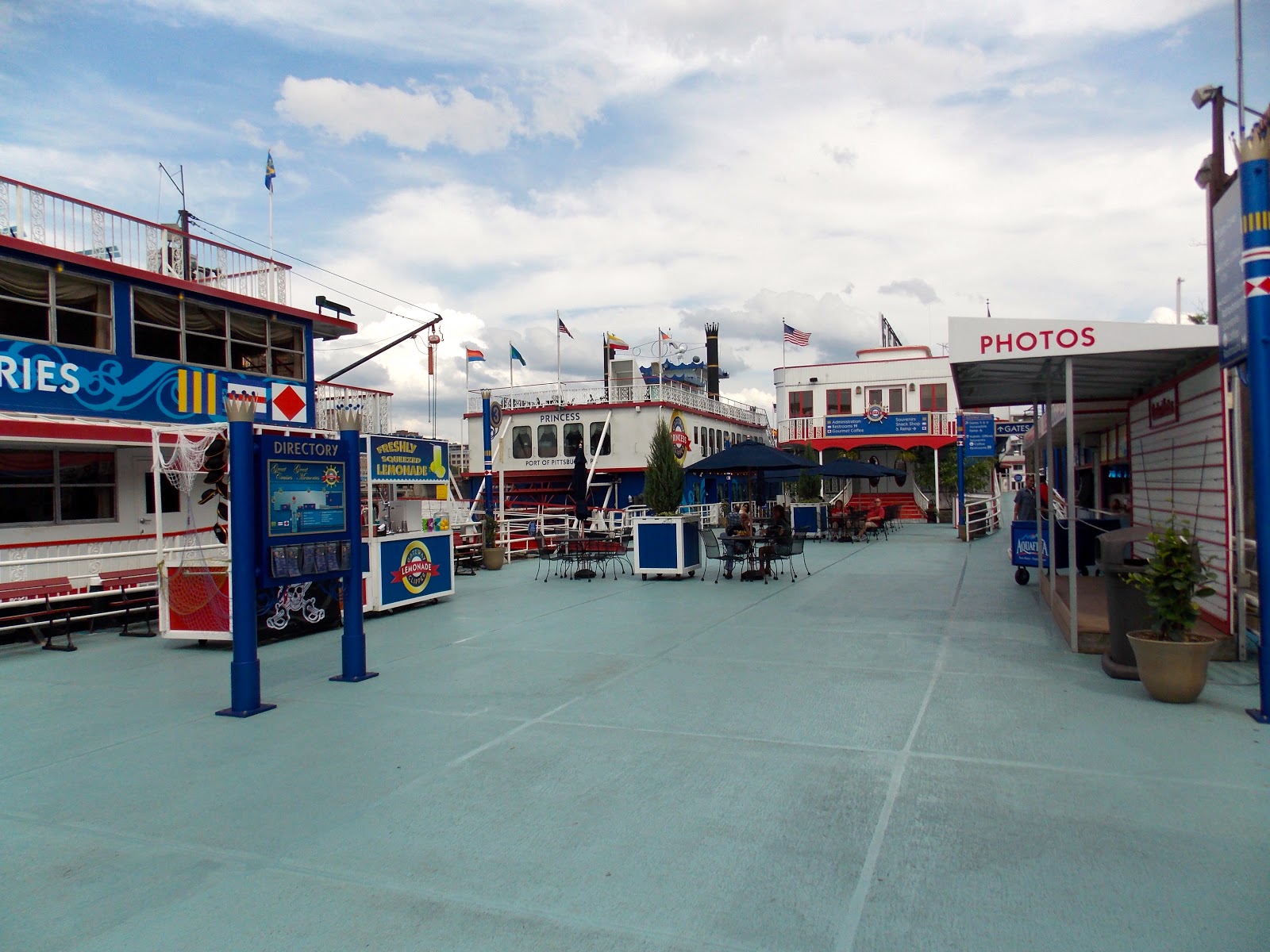 The Happy Nomads : An Afternoon on the Three Rivers: Gateway Clipper Fleet