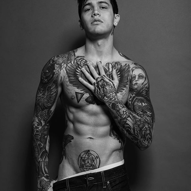 Yeferson Cossio, youtuber colombiano (videos e imágenes de su onlyfans)