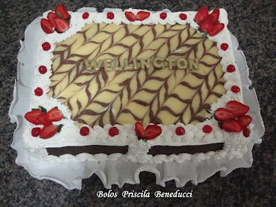 Bolos Priscila Beneducci Pâtisserie: bolo feminino belo horizonte, bolo  feminino bh, bolo morangos belo horizonte