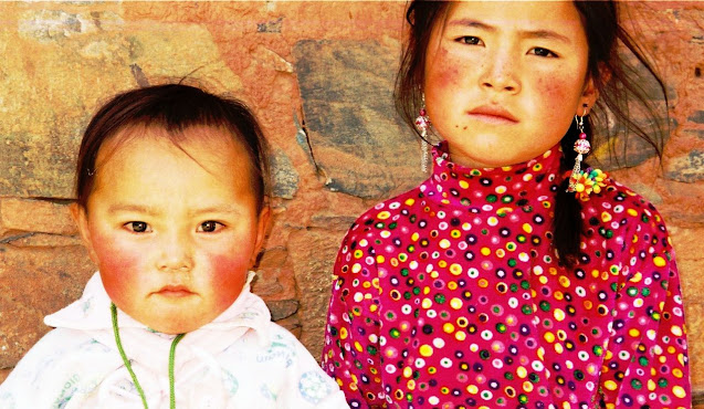Portrait of children in Xiahe, China (1999)