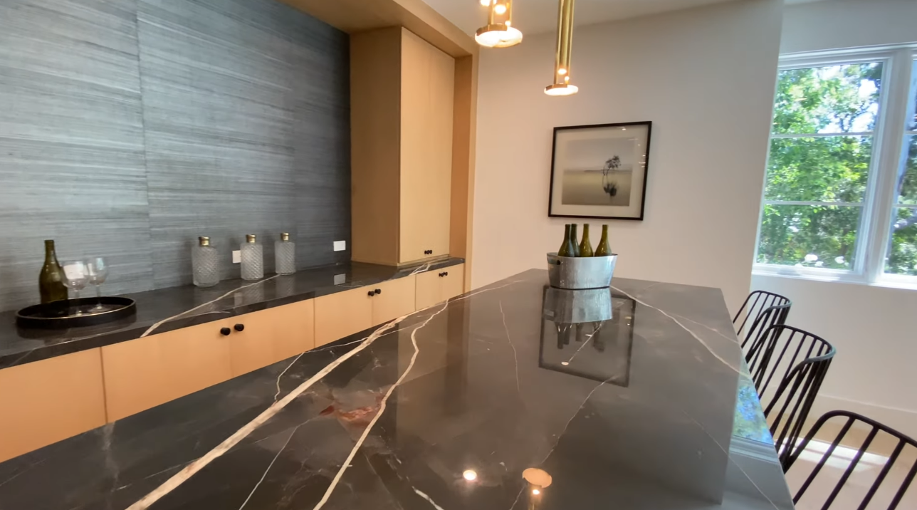 38 Photos vs. TOURING A $10,495,900 LUXURY MANSION | California LUXURY Home Tour | Los Angeles Mansion Tour - Luxury House & Interior Design Tour 38 Photos vs. TOURING A $10,495,900 LUXURY MANSION | California LUXURY Home Tour | Los Angeles Mansion Tour - Luxury House & Interior Design Tour