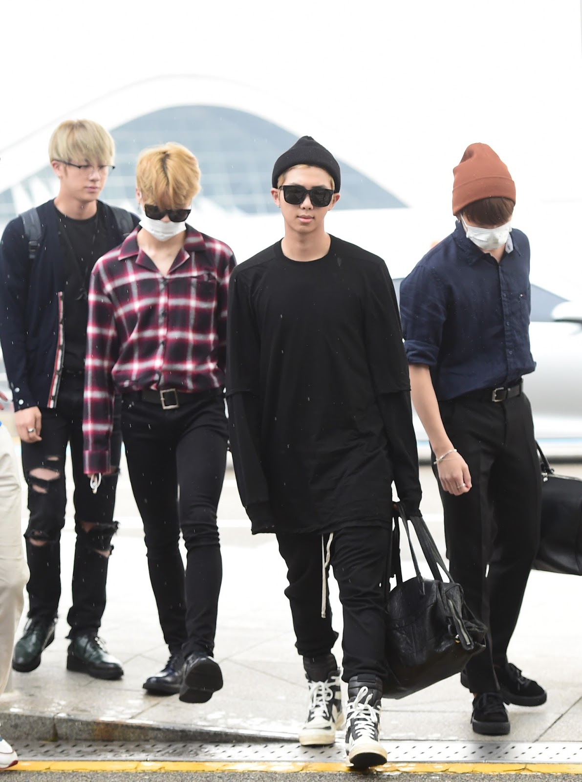[HQ] BTS at Incheon International Airport (heading to the Philippines