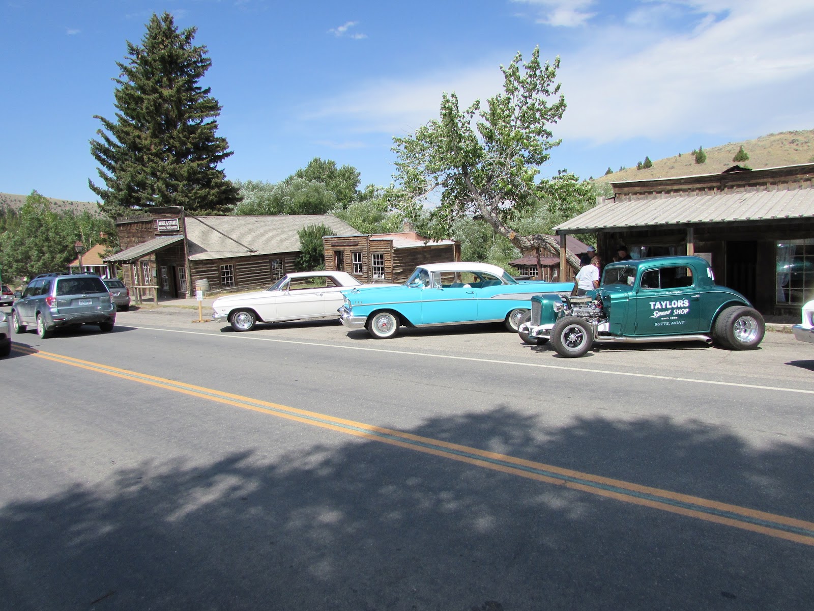 Reel Rods Inc. SHOP UPDATE Virginia City car show