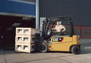 xe nâng điện CAT