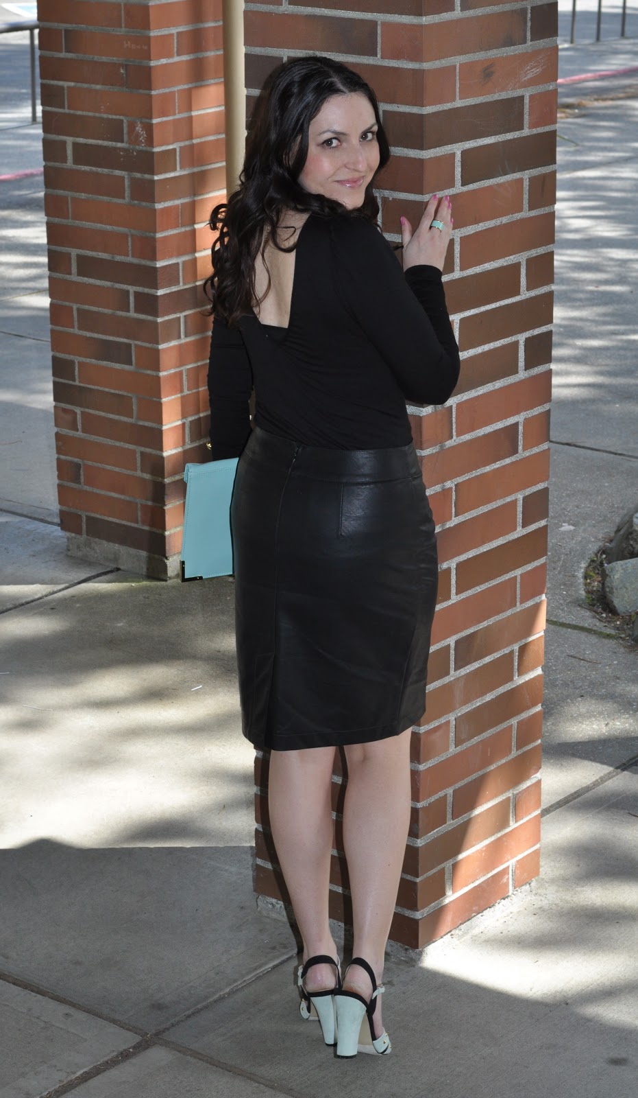 Kiki Simone Fashion Fashion blog by Kiki Simone Williamson clothing