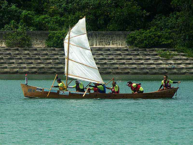 Ryukyu Life Unusual Boat Photos From OuJima Okinawa, Japan