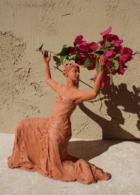 Kneeling Woman, Sarah Myers. Terracotta sculpture, terracotta, kneeling, woman, sarah, myers, red, clay, dance, figure, arte, escultura, figurative, classic, human, lady, poise, earthenware, orange, flowers