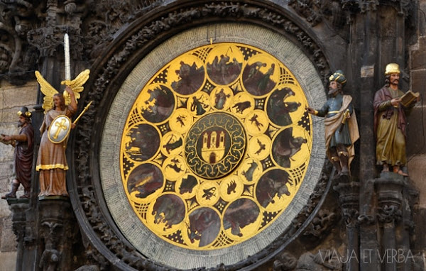 Reloj astronómico de Praga, República Checa. Por Viaja et verba