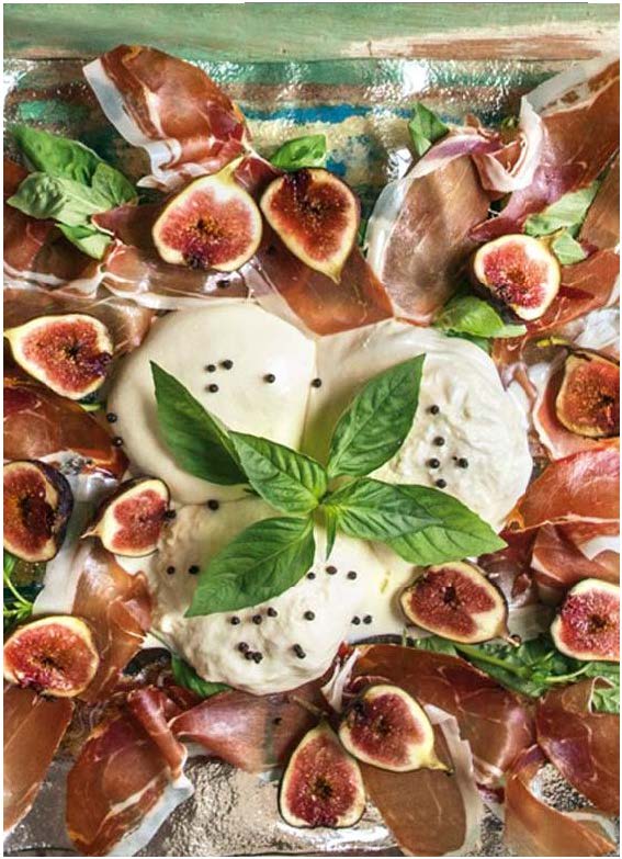 Burrata fresca, prosciutto e fichi