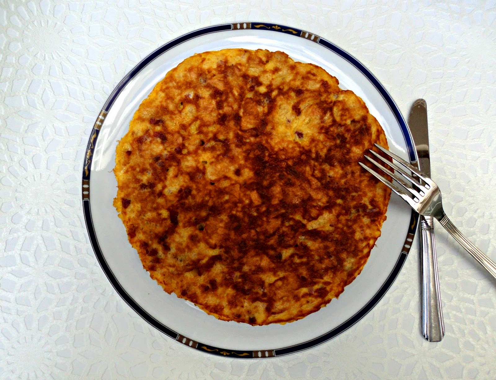 tortilla-patatas-chips-jamon tortilla-patatas-chips-jamon-entera