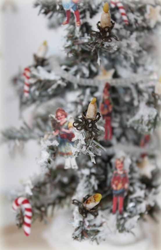 The English Rose O Tannenbaum! A 112 scale Christmas tree