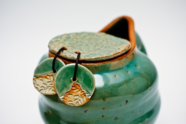 Aqua ceramic tea pot by Mia Casal