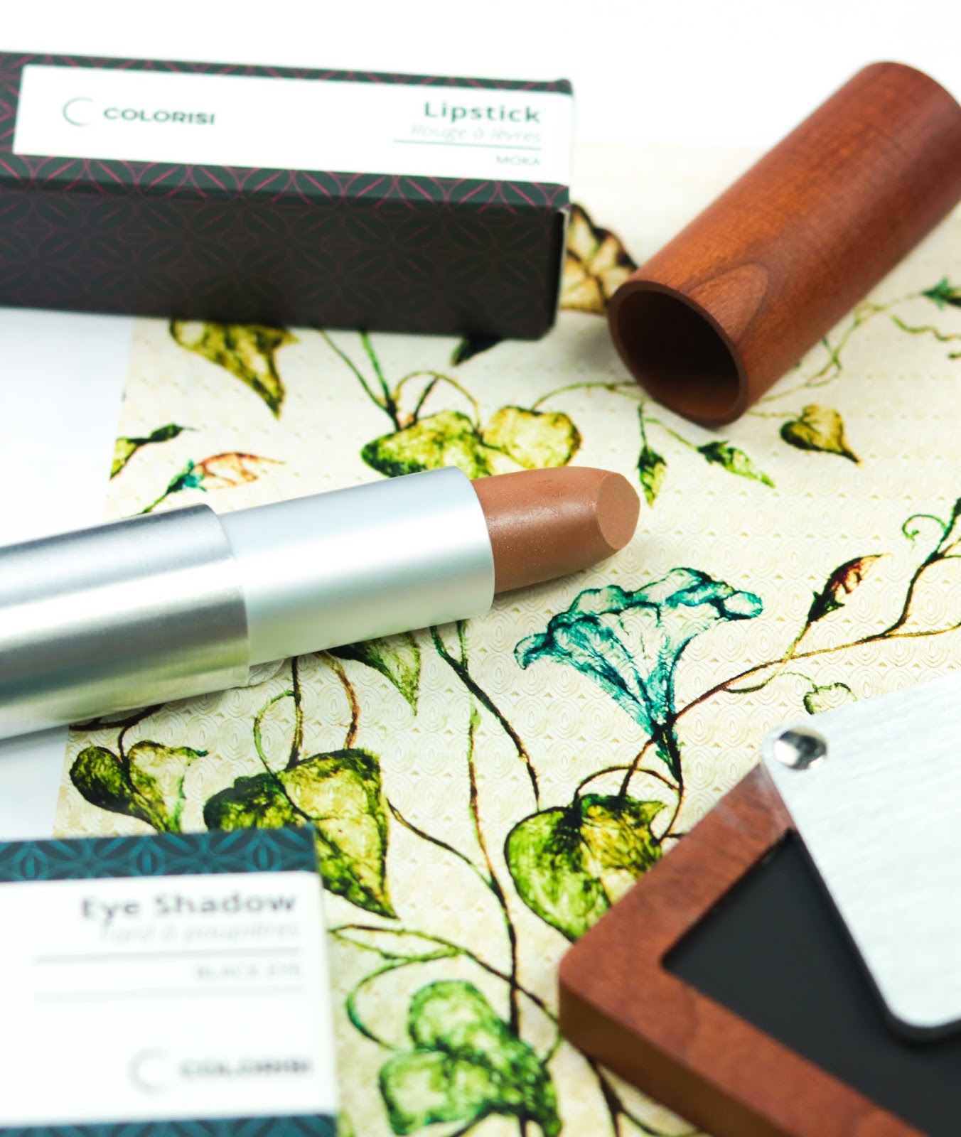 COLORISI Fard à paupières Black Eye Rouge à lèvres Moka avis et swatch