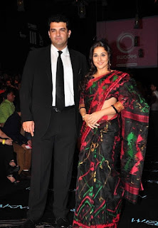 Vidya Balan in Saree with her Husband