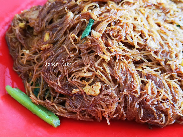 San Lou Dry Bee Hoon Creator Ah Kaw @ Restoran Ah Kaw 亚九咖喱鱼头 San Lou Dry Bee Hoon Creator Ah Kaw @ Restoran Ah Kaw 亚九咖喱鱼头