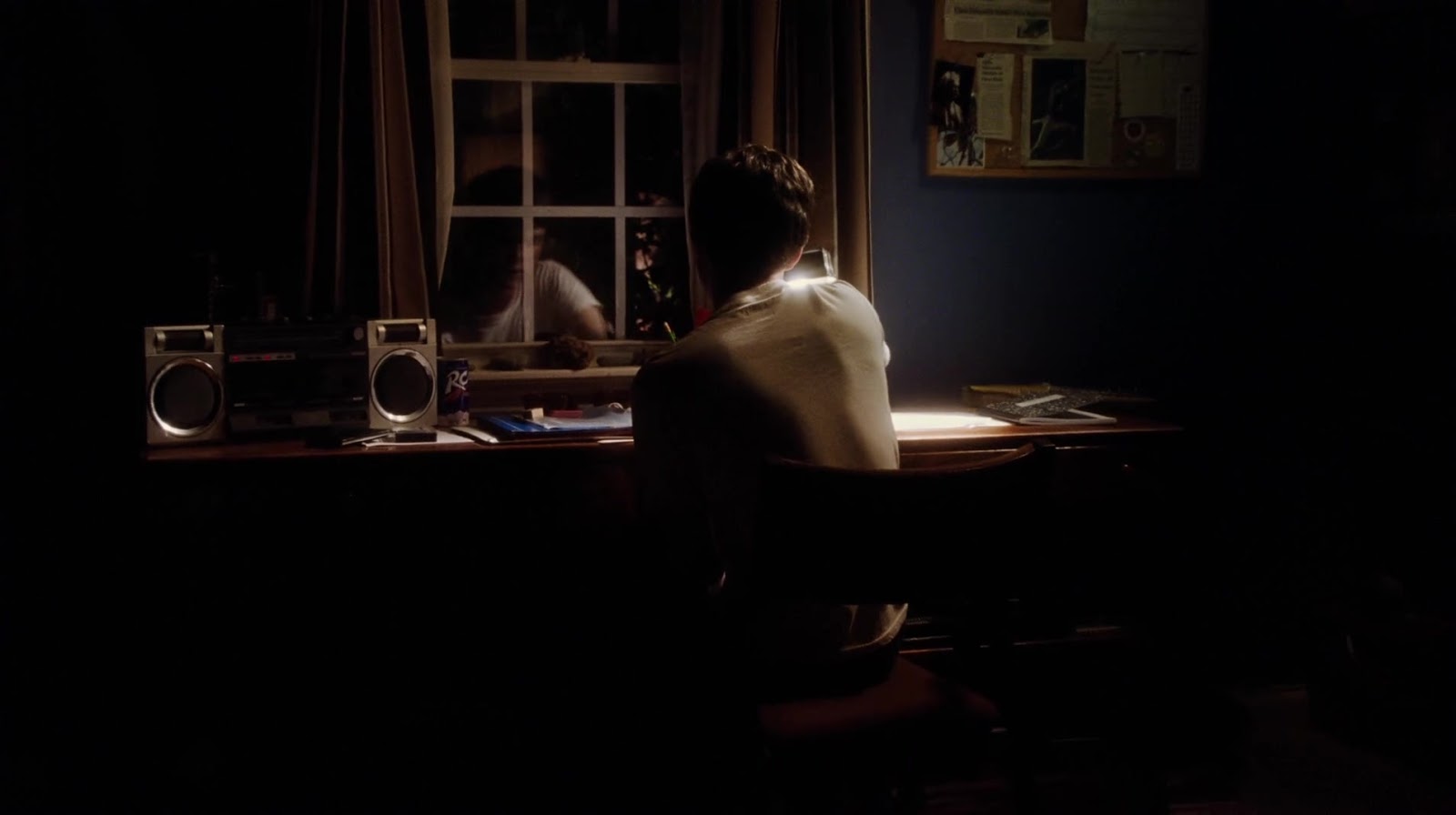 A2 Creative Investigation In Film How Does The Director S Use Of Mise En Scene Of The Perks Of Being A Wallflower Create A Variety Of Different Atmospheres Within Its Narrative
