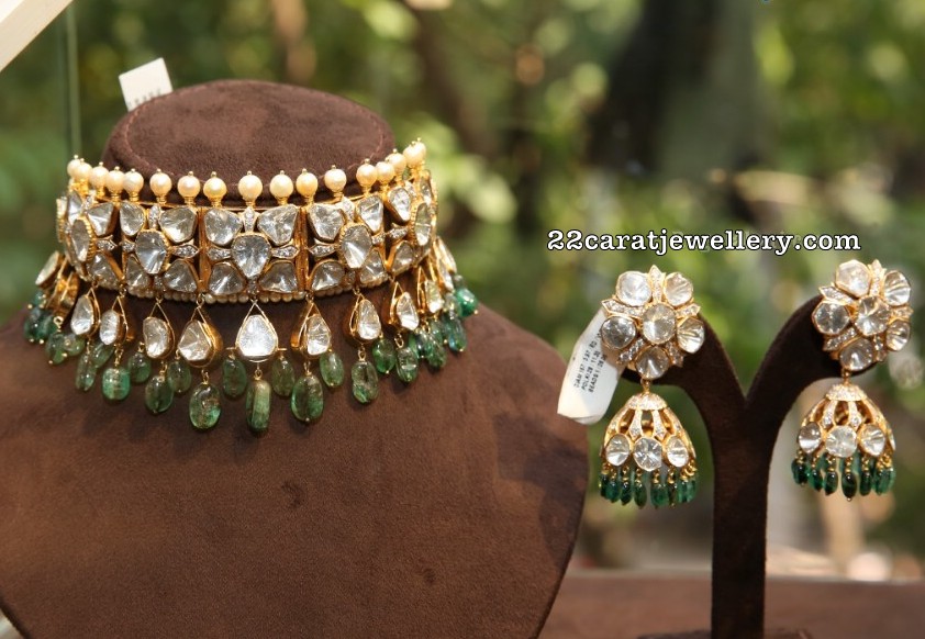 Choker with best sale jhumkas