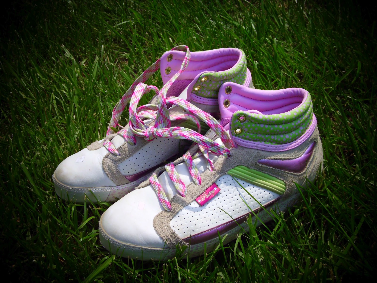 trendy kicks