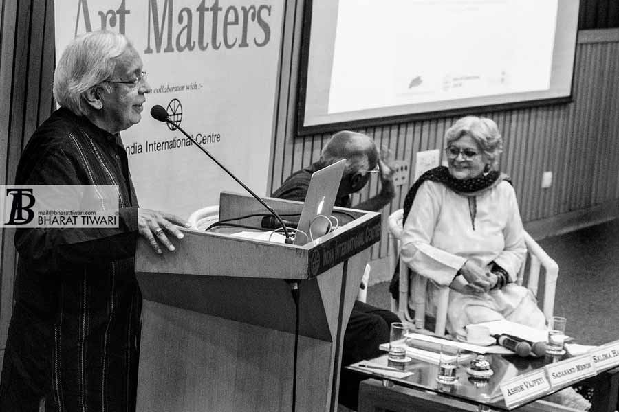 Ashok Vajpeyi, Sadanand Menon and Salima Hashmi — Photo (c) Bharat Tiwari Ashok Vajpeyi, Sadanand Menon and Salima Hashmi — Photo (c) Bharat Tiwari