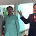Gugu Liberato dá presente inusitado para Silvio Santos