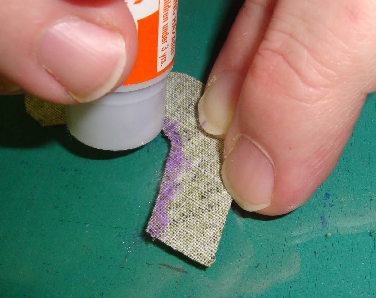 FABRIC THERAPY Glue stick applique, the tutorial PART ONE...