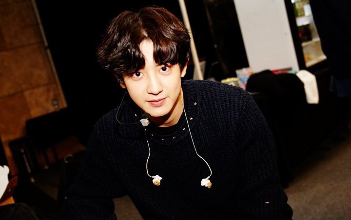 Tak Bisa Hadir Di Acara Agensi, Chanyeol EXO Akhirnya Pakai Kostum
