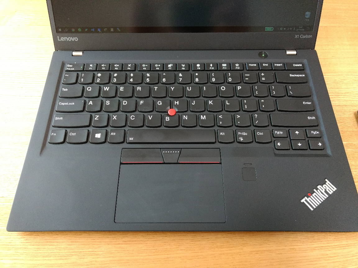 Lenovo ThinkPad X1 Carbon 5th 2017 正常動作品