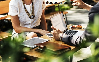 Pengertian Komunikasi Bisnis Secara Umum dan Menurut Para Ahli Komunikasi Bisnis