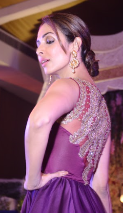 Malaika Arora Khan Lights Up The Ramp for Varun Mittal Of Tirupati Jewels Malaika Arora Khan Lights Up The Ramp for Varun Mittal Of Tirupati Jewels