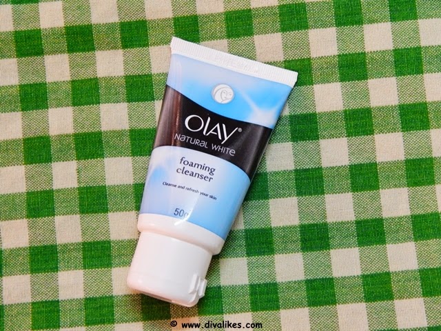 olay natural white foaming face wash