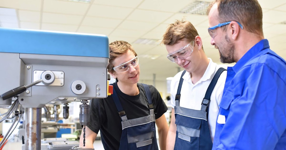 Dein Weg zur Berufslehre: Berufseinstieg- auf sich alleine gestellt?