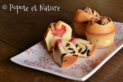 Petits cakes aux fraises fraîches et aux cranberries ©Popote et Nature Petits cakes aux fraises fraîches et aux cranberries ©Popote et Nature