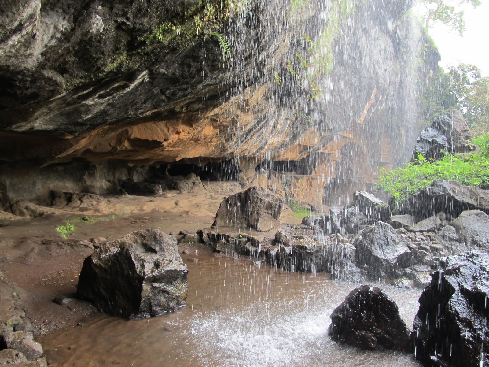 photos of trek trip Kondane Caves (NeaR KarJat)