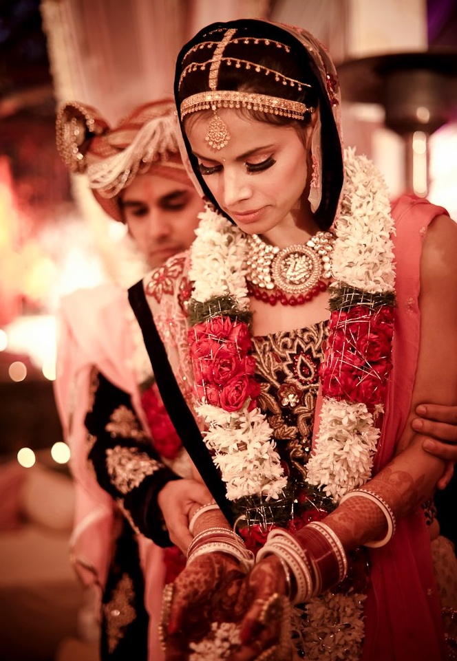 Red Carpet Wedding Kunal Nayyar and Neha Kapur Red