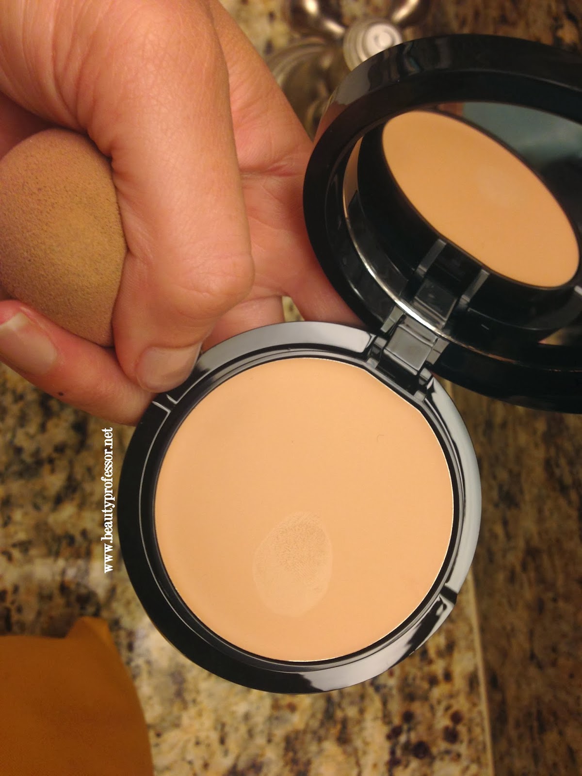 Giorgio Armani Maestro Fusion Makeup Compact...First Impressions + Swatches of All Shades! | Beauty |