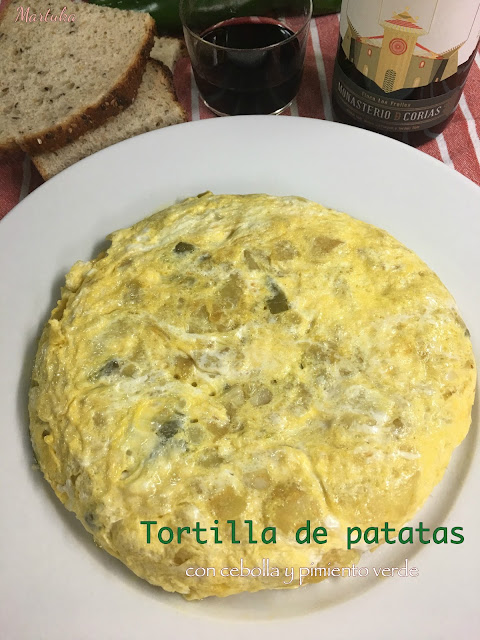 Tortilla De Patatas Con Cebolla Y Pimiento Verde