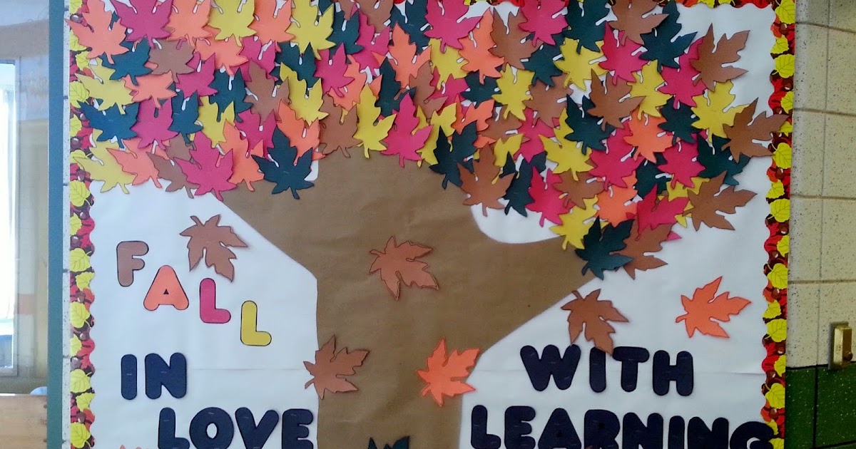 Reading with Mrs. D: Fall Bulletin Board