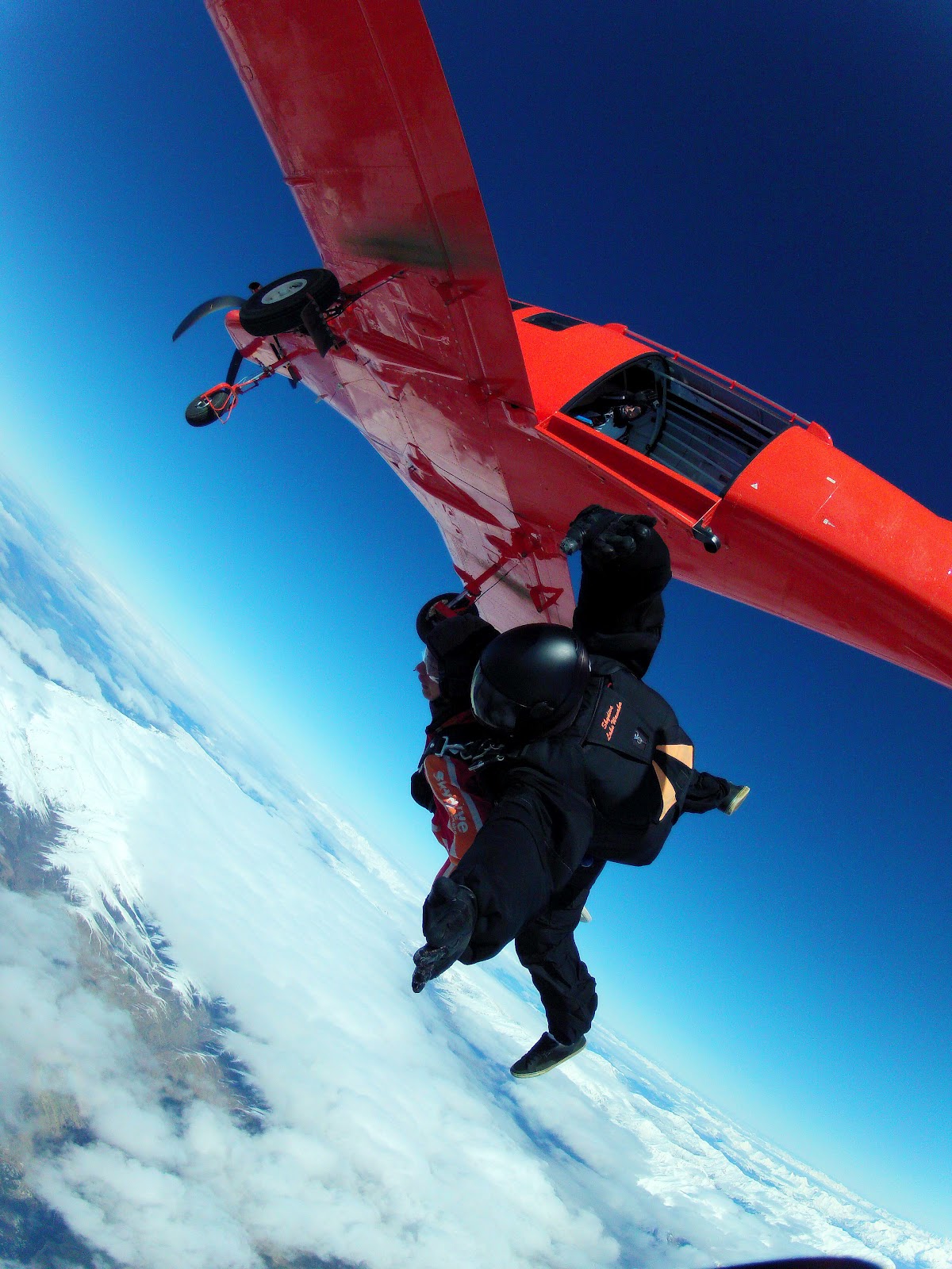 飞机跳跳伞运动员 库存图片. 图片 包括有 启用, 形成, 下降, 技能, 降伞, 人们, 小组, 关闭 - 23458621