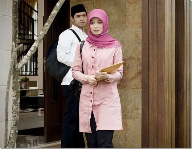 Review Filem Dalam Mihrab Cinta