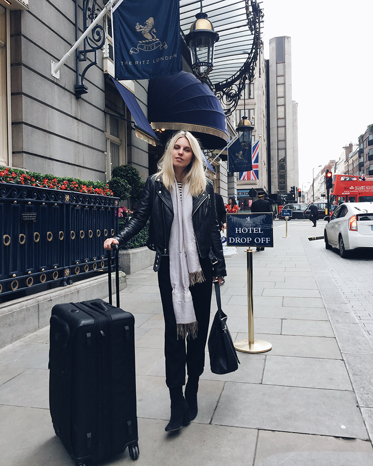 Tumi Alpha 2, how to pack a suitcase like a pro, Heleneisfor at the London Ritz Tumi Alpha 2, how to pack a suitcase like a pro, Heleneisfor at the London Ritz