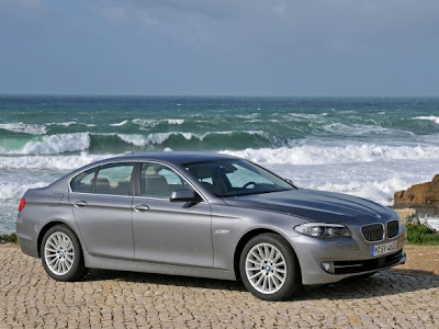 2011 Bmw 528i standard features #4